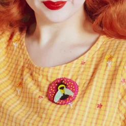 Bumblebee Burrower Brooch^Erstwilder Online