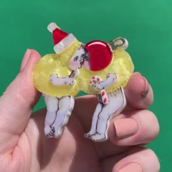 Christmas Kisses Brooch^Erstwilder Clearance