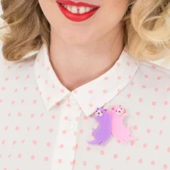 Eric'S Otters Brooch^Erstwilder Best