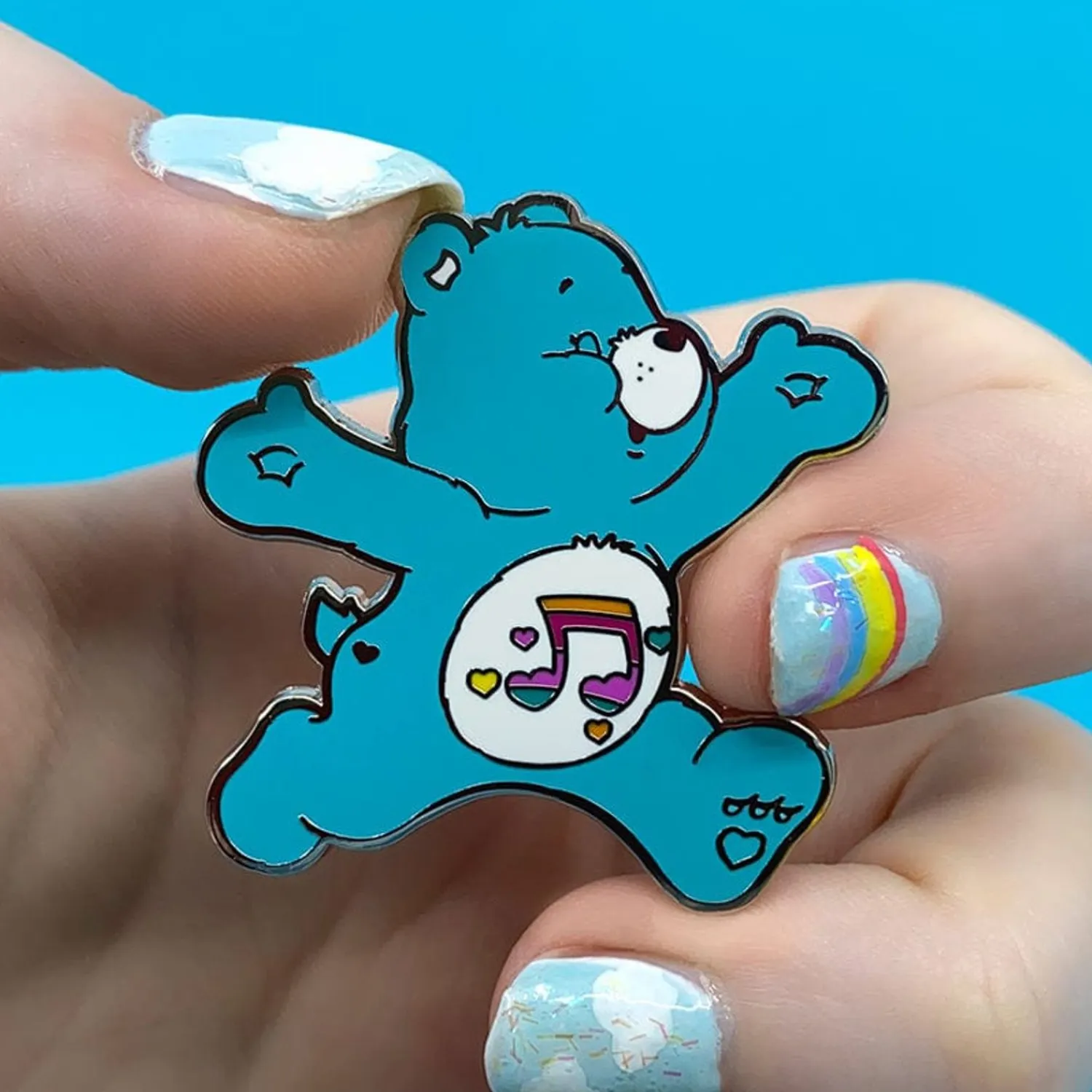 Heartsong Bear Enamel Pin^Erstwilder Best