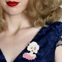 Holly Wood Brooch^Erstwilder Hot