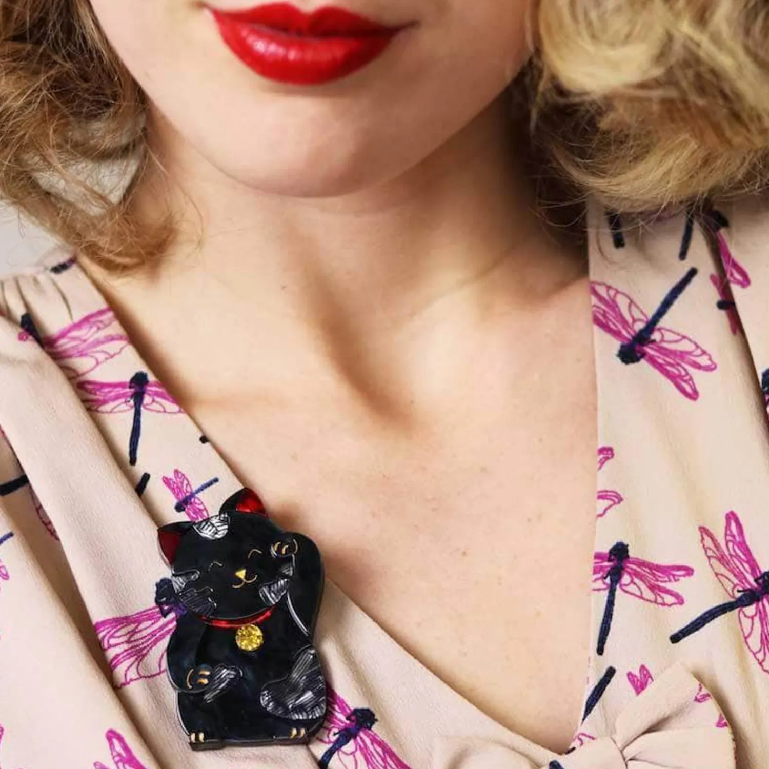 Neko The Beckoner Brooch^Erstwilder New