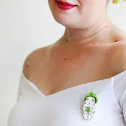 Nuttybub Brooch^Erstwilder Hot