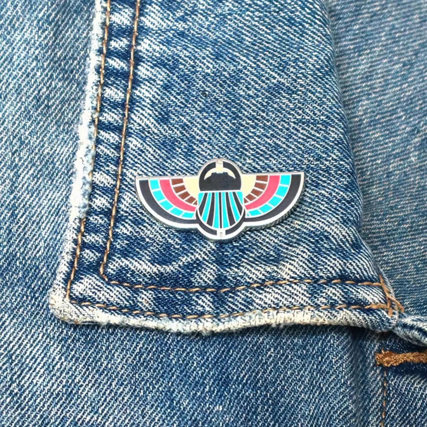 Regal Intrigue Enamel Pin^Erstwilder Best