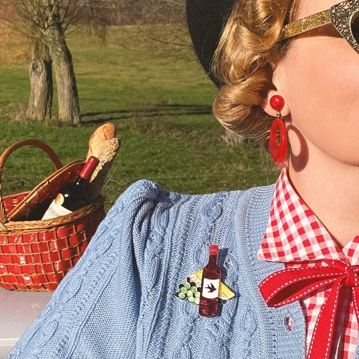Rouge Ou Blanc? Brooch^Erstwilder New