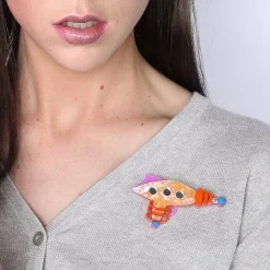 Roxy'S Ray Gun Brooch^Erstwilder New