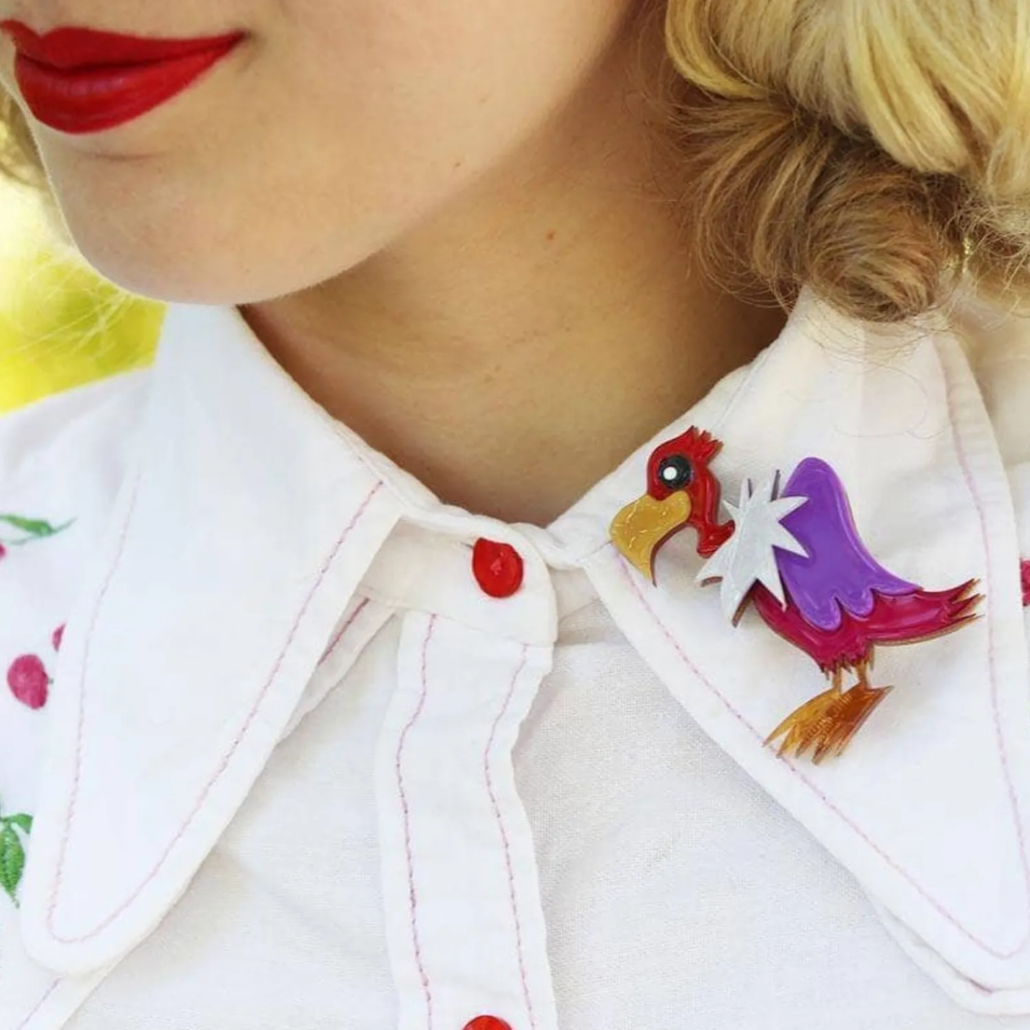 Scavenger Type Brooch^Erstwilder Sale