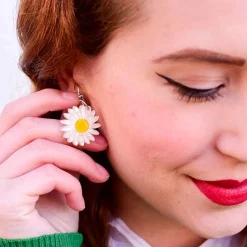 She Loves Me Daisy Drop Earrings^Erstwilder Clearance