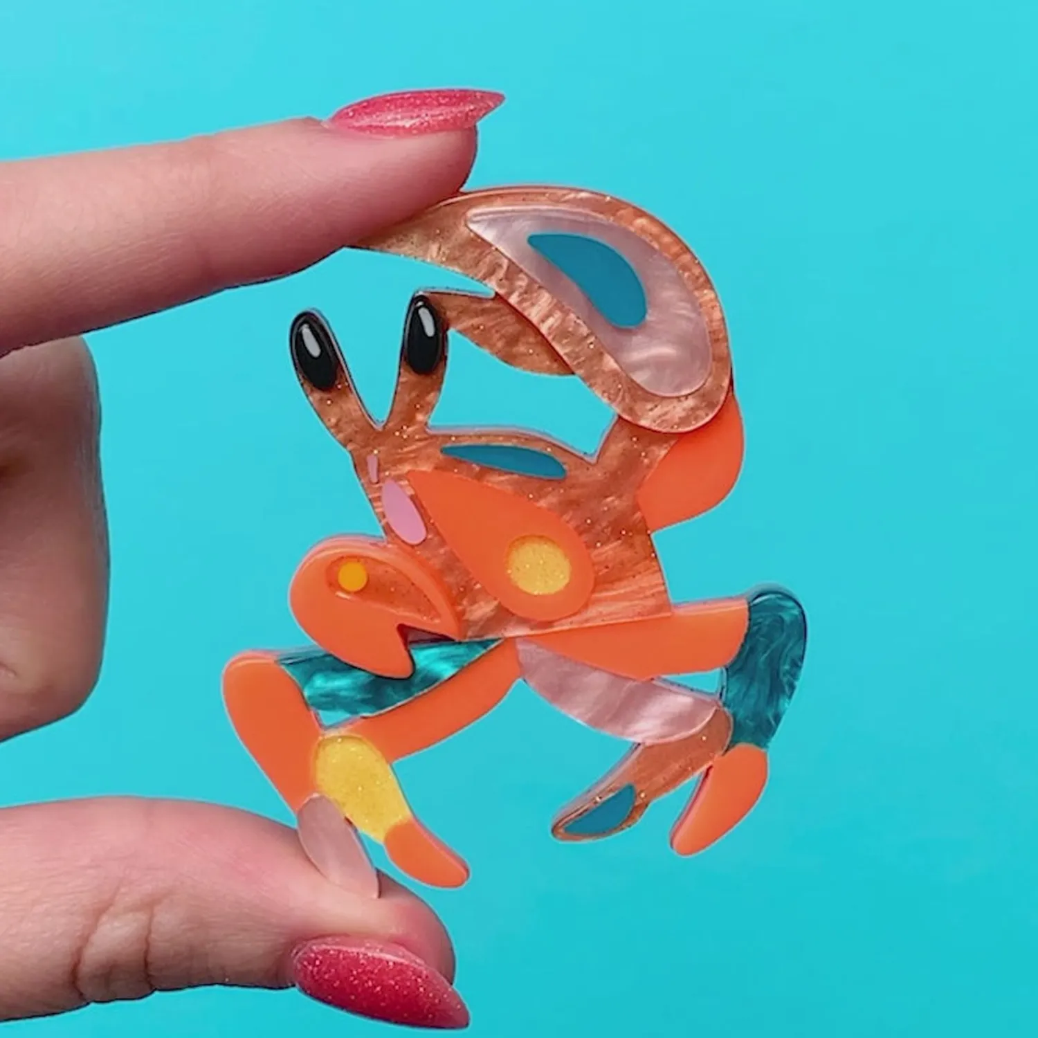 The Guarded Golden Ghost Crab Brooch^Erstwilder Online