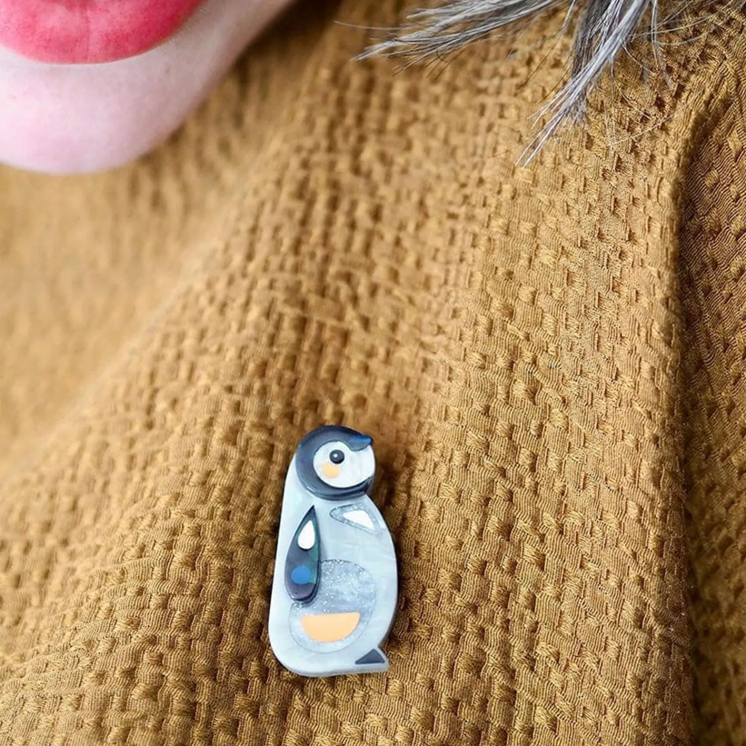 The Promising Penguin Mini Brooch^Erstwilder Online