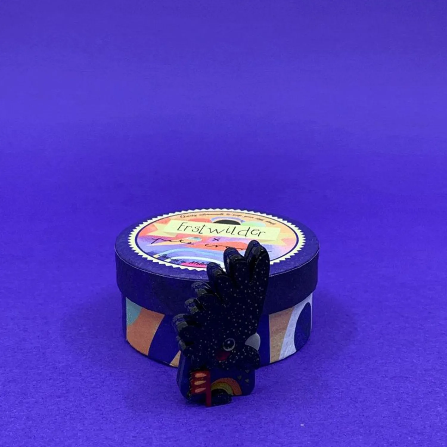 The Rare Red-Tail Cockatoo Mini Brooch^Erstwilder Clearance