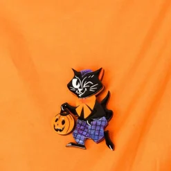 Treat Seeker Cat Brooch^Erstwilder New