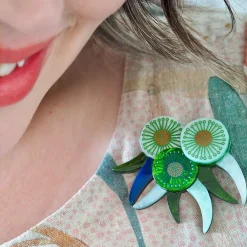 Verdant Green Gum Brooch^Erstwilder Hot